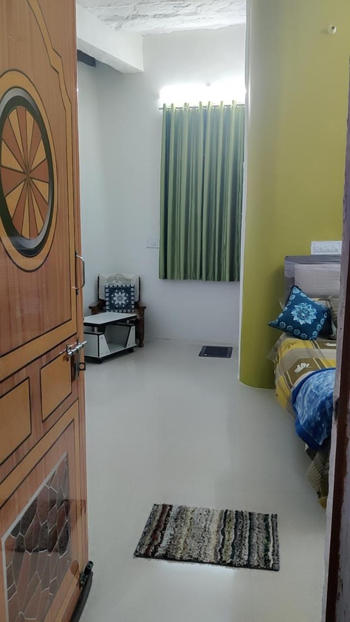 Ugs Guest House จ๊อดปูร์ ห้อง รูปภาพ